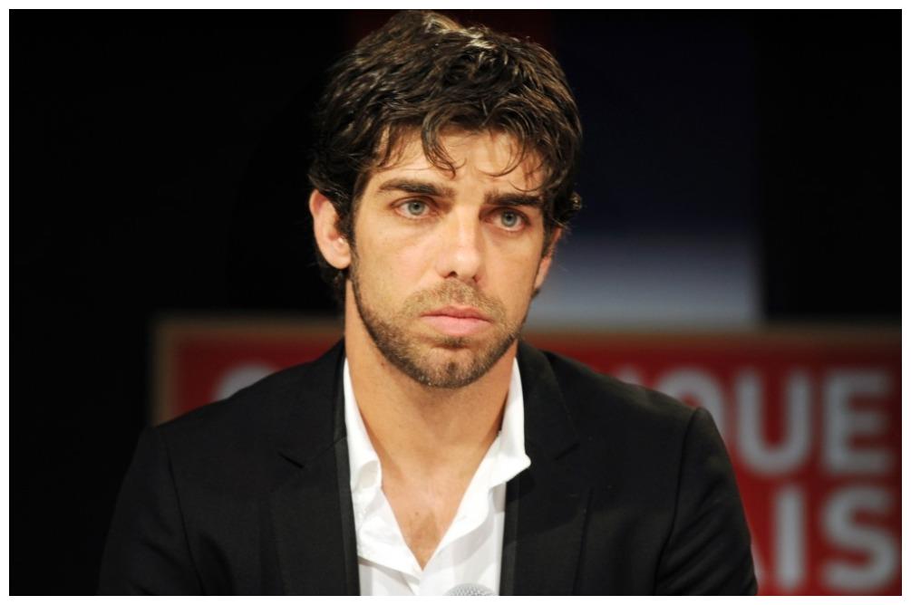 半岛体育在线-芝加哥公牛迎法甲关键赛，窗口期主帅复盘，态度坚定，医务组通报恢复